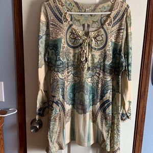 One World X-Large top